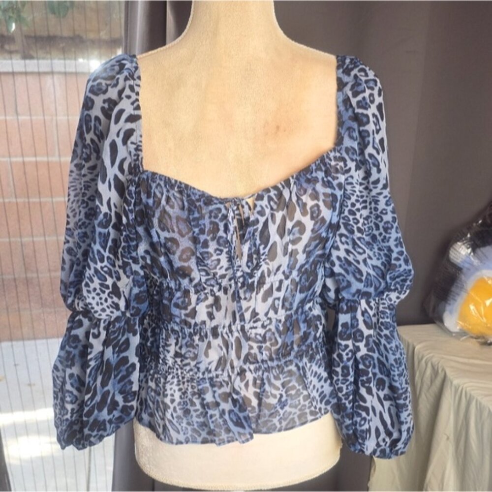 Milk & Honey Animal Print Top Womens M Blue Leopard Print Boho Y2k Long Sleeve